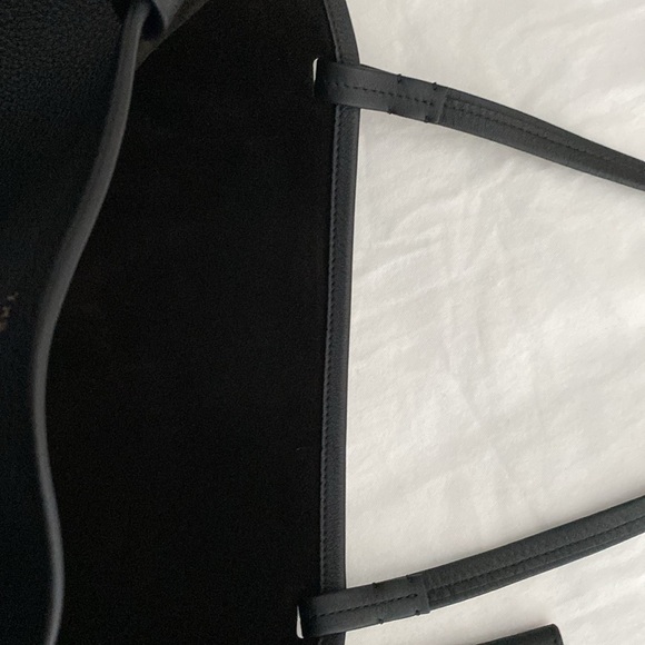 The Row - Picture 9 of 16